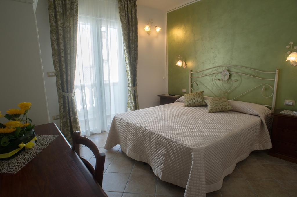 B&B Corte Dell' Immacolata Taviano Kültér fotó